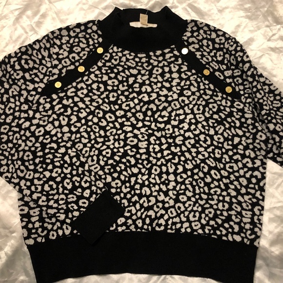 Sweater - Picture 2 of 2